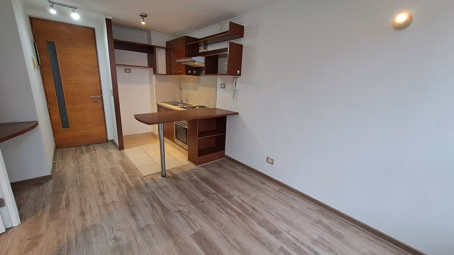 EN VENTA PARA INVERSIONISTAS DEPARTAMENTO DE 1 DORMITORIO Y 1 BAÑO MAS ESTACIONAMIENTO EN SANTIAGO CENTRO
