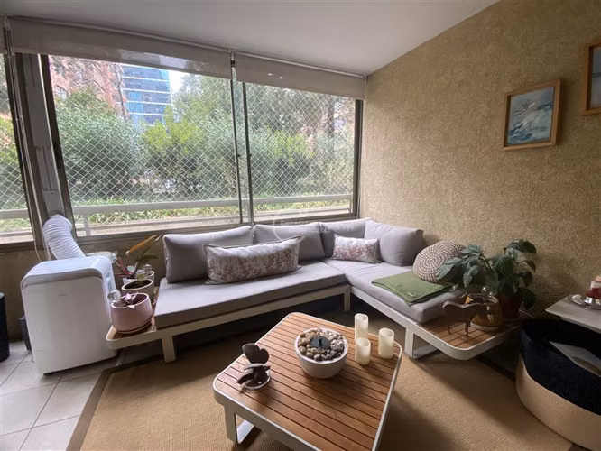 Depto. en venta de 3 dorm. Metro Manquehue y Escuela Militar