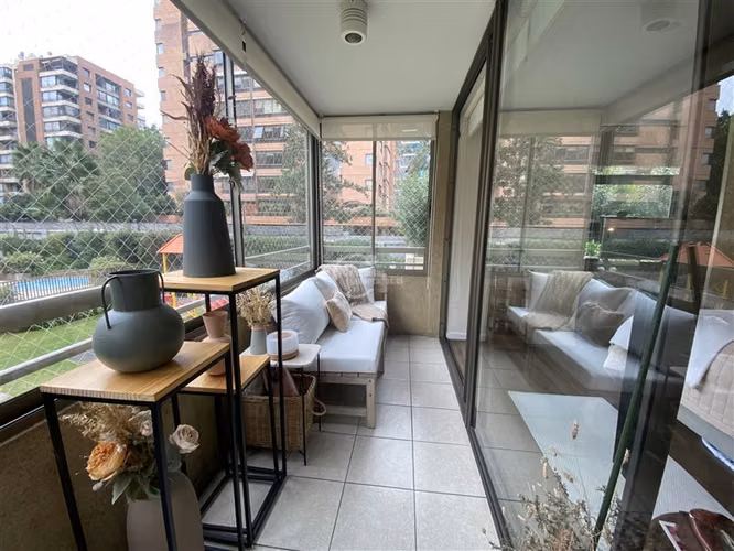 Depto. en venta de 3 dorm. Metro Manquehue y Escuela Militar