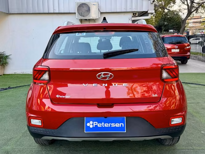 HYUNDAI VENUE QX 1.6 MT PLUS - 2022 | 2477