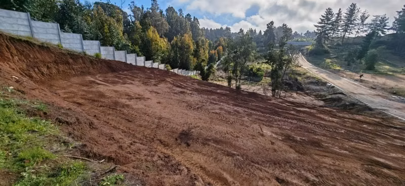 HERMOSO TERRENO EN CONDOMINIO, SECTOR LOS PINOS, MONJAS FRAN - Imagen 24