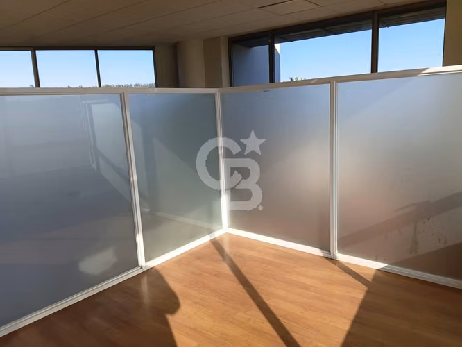 Oficina en alquiler: Espacio moderno y bien ubicado