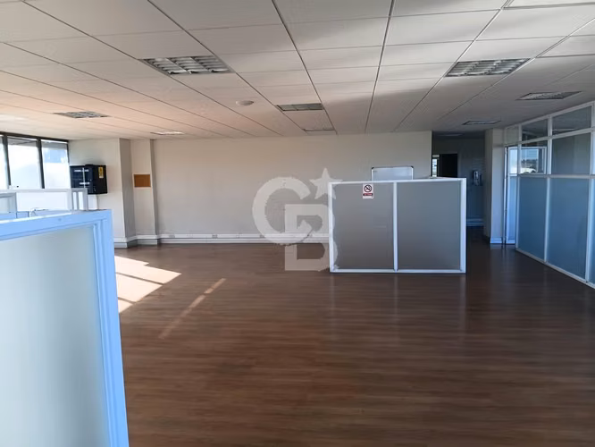 Oficina en alquiler: Espacio moderno y bien ubicado