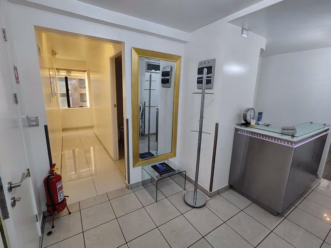 CENTRO MEDICO HABILITADO--3 Privads/2Baños/1Esta (178904)