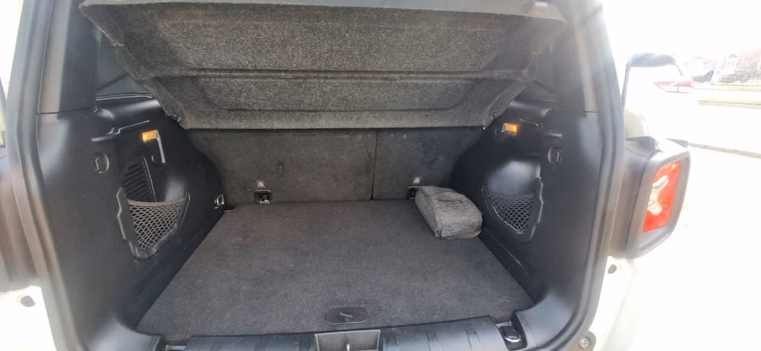 JEEP RENEGADE LX 1.8 MECANICO...UNICO DUEÑO