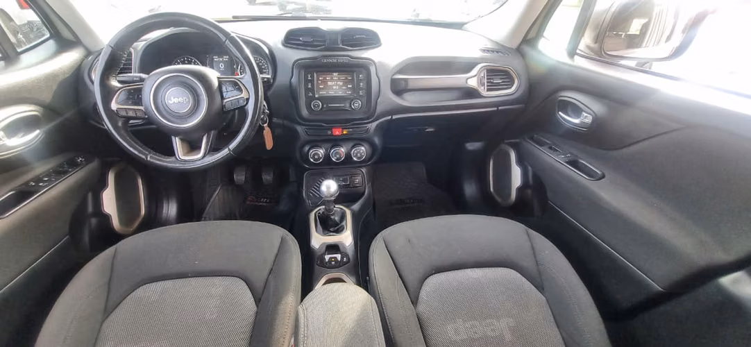 JEEP RENEGADE LX 1.8 MECANICO...UNICO DUEÑO
