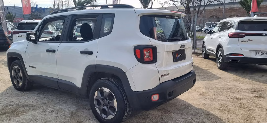 JEEP RENEGADE LX 1.8 MECANICO...UNICO DUEÑO
