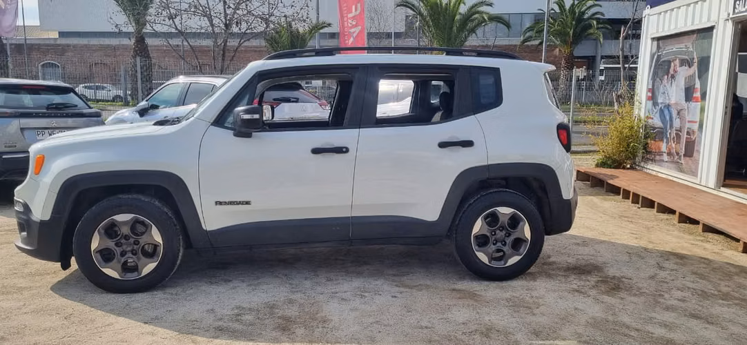 JEEP RENEGADE LX 1.8 MECANICO...UNICO DUEÑO