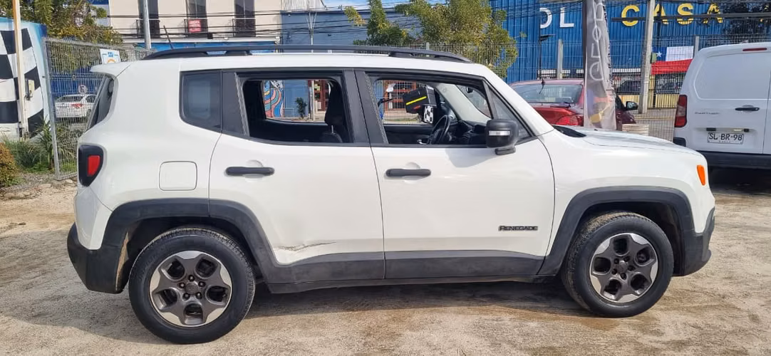JEEP RENEGADE LX 1.8 MECANICO...UNICO DUEÑO