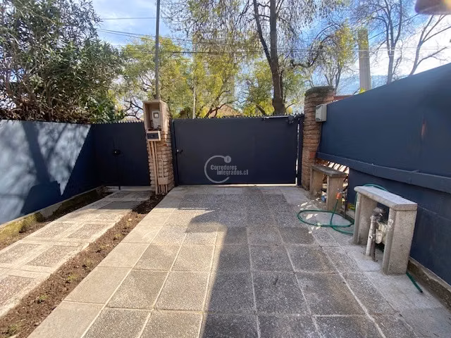 Casa en venta de 3 dorm. en Vitacura