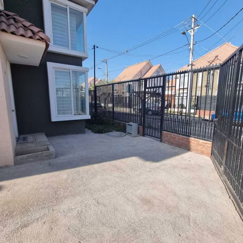 Hermosa casa esquina en Altos del Valle, Pte Al  (178943)