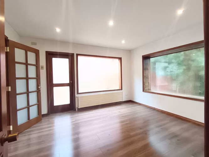Oficina con uso comercial en pericentro  (178958)