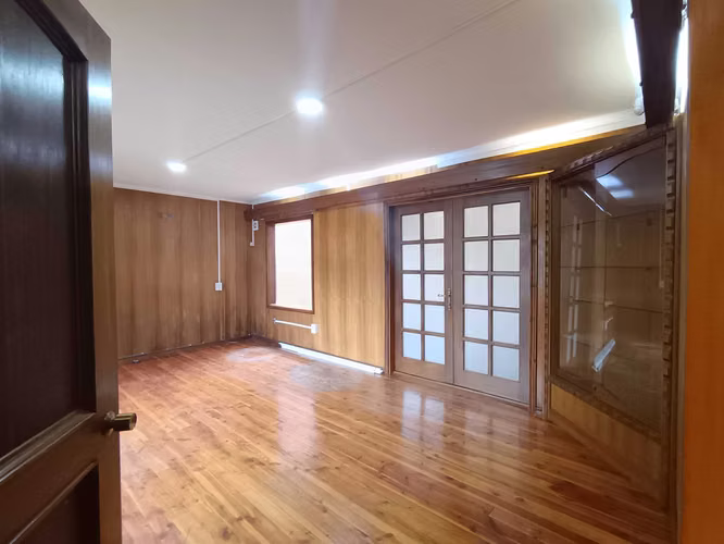 Oficina con uso comercial en pericentro  (178958)