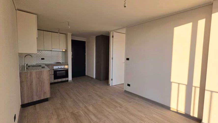 RRB/ Arriendo Dpto 1D con Vista Piso 23 CCP (178966)