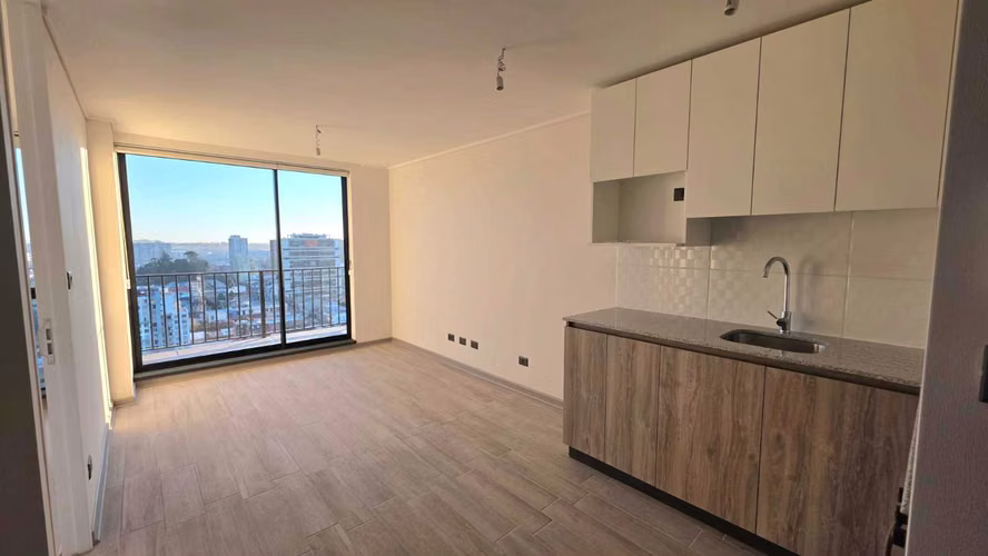 RRB/ Arriendo Dpto 1D con Vista Piso 23 CCP (178966)