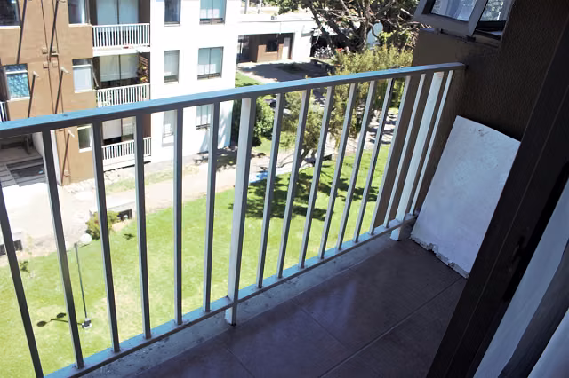 Venta Departamento en Condominio Los Encinos en Los Angeles