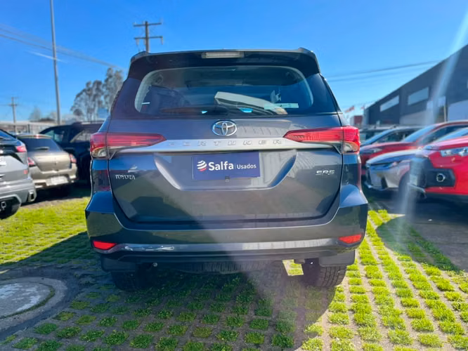Toyota Fortuner 2.8 SR5 TDI DIESEL 4X4 AT 5P 2024