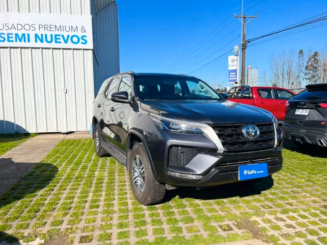 Toyota Fortuner 2.8 SR5 TDI DIESEL 4X4 AT 5P 2024