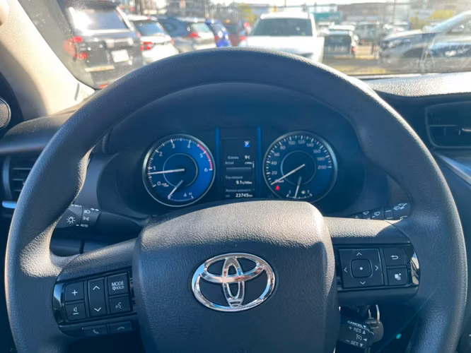 Toyota Fortuner 2.8 SR5 TDI DIESEL 4X4 AT 5P 2024