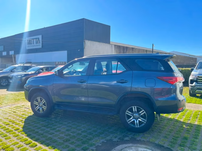 Toyota Fortuner 2.8 SR5 TDI DIESEL 4X4 AT 5P 2024