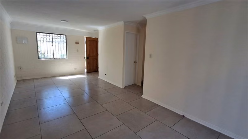Casa en venta de 3 dorm. en Maipú