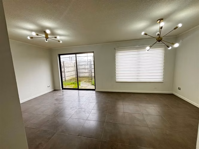 Hermosa casa en arriendo sector Las Rastras el Avellano talc