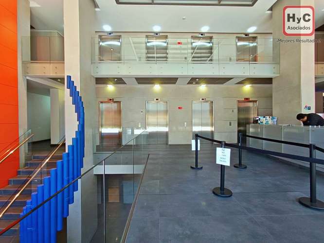 EN VENTA | OFICINA EN VITACURA | 2 ESPACIOS PRIVADOS | RECEPCIÓN | ESPACIO INTERMEDIO