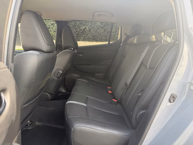 Nissan Leaf ZE1  2024