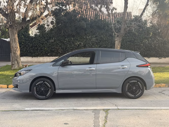 Nissan Leaf ZE1  2024