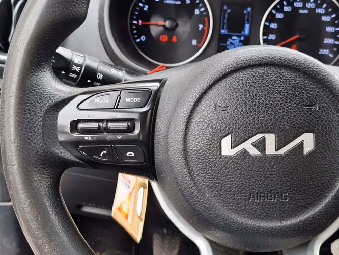 KIA SOLUTO 2022
