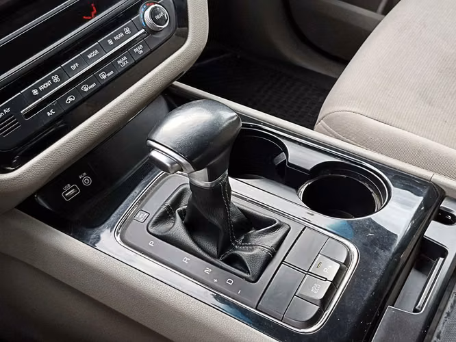 KIA GRAND CARNIVAL 2018