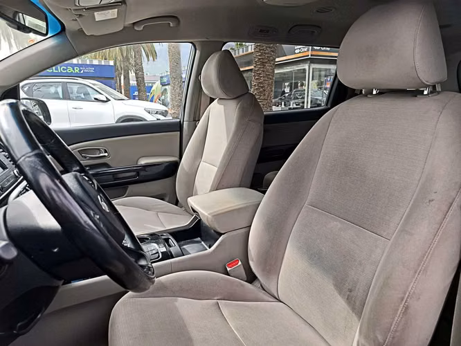 KIA GRAND CARNIVAL 2018