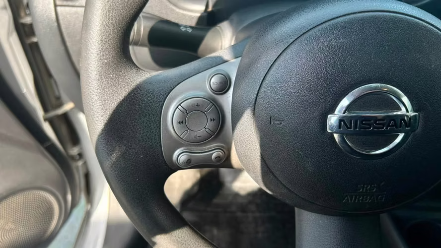 Nissan Versa Sense 4X2 1.6 AUT 4P (2013)