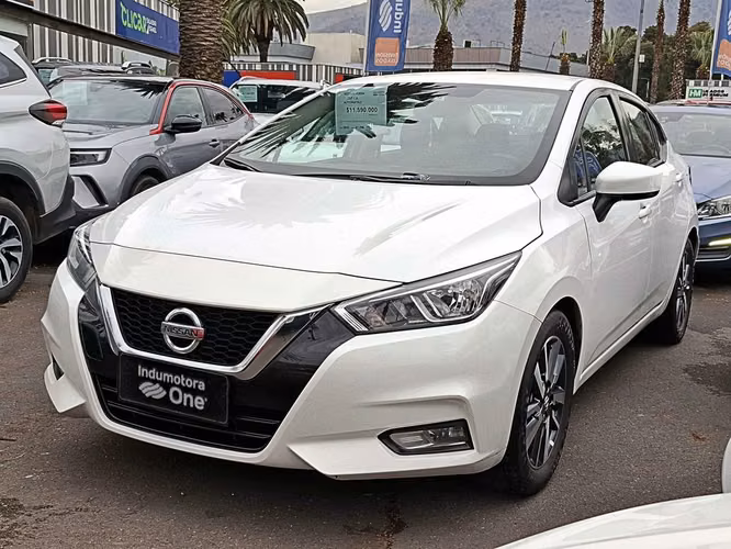 NISSAN VERSA 2022
