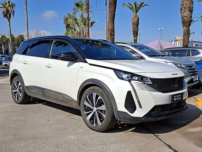 PEUGEOT 5008 2024