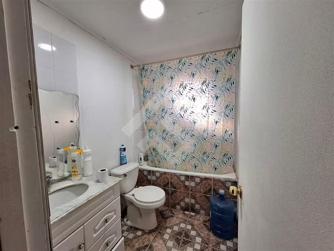 Casa en venta de 6 dorm. en Talagante