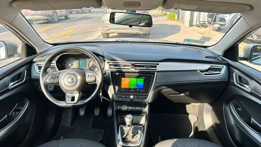 MG 5 1.5 MT (2021) - Imagen 10