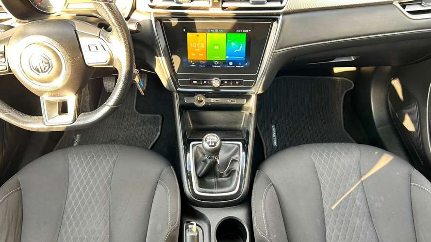 MG 5 1.5 MT (2021) - Imagen 14