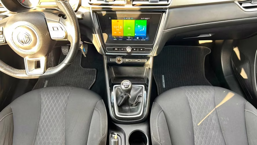 MG MG 5 1.5 MT (2021)