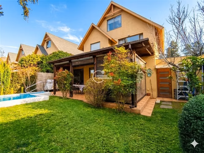 Casa en venta de 6 dorm. en Concón