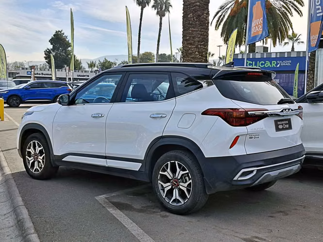 KIA SELTOS 2023
