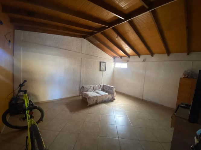Propiedad a la Venta esquina Calle Jaracanda Lampa Villa Santa Rosa, Lampa.