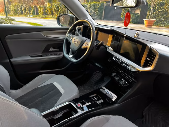 OPEL Mokka 1.2T Elegance AT8 año 2024 - Imagen 10