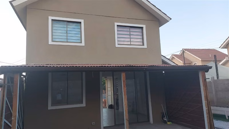 Casa en venta de 4 dorm. en Los Andes