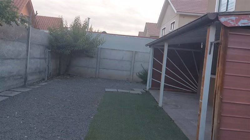 Vende casa de 4 dormitorios en Los Andes - Imagen 13