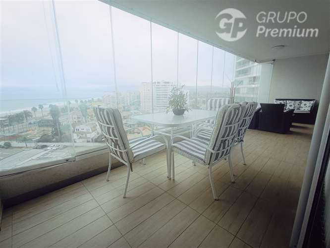 Vive Frente al Mar en Exclusivo Penthouse Amoblado
