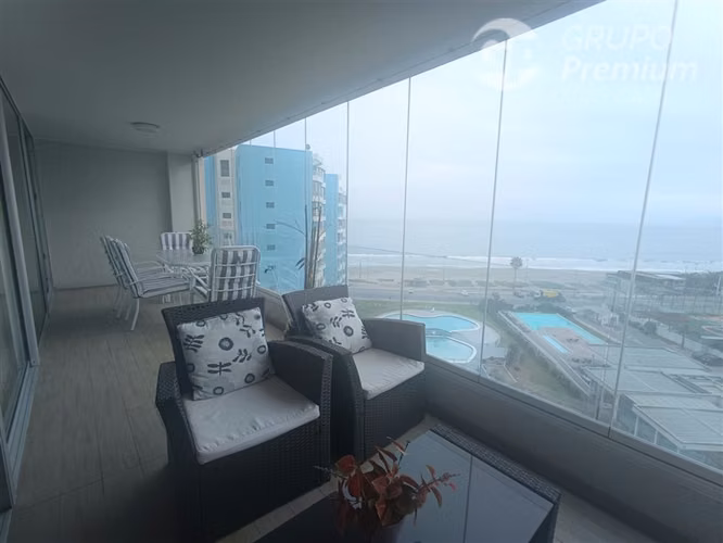 Vive Frente al Mar en Exclusivo Penthouse Amoblado