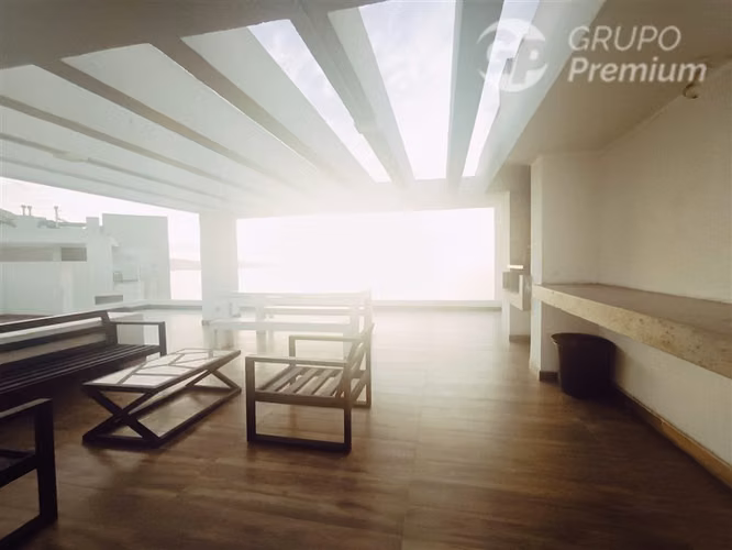 Vive Frente al Mar en Exclusivo Penthouse Amoblado