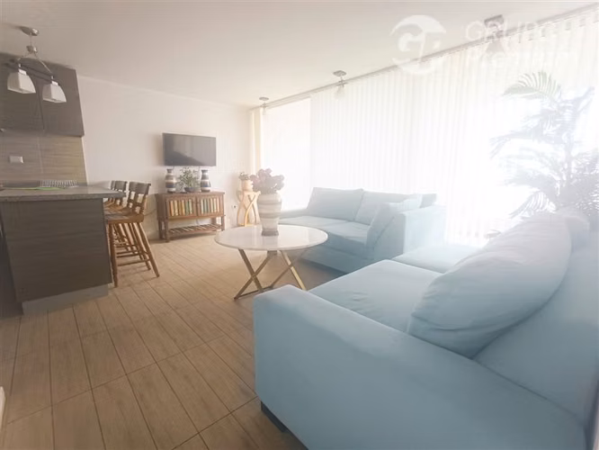Vive Frente al Mar en Exclusivo Penthouse Amoblado