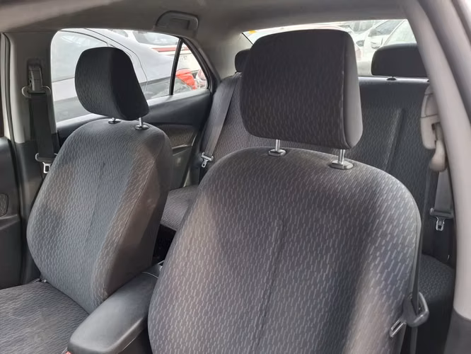 TOYOTA YARIS 2010